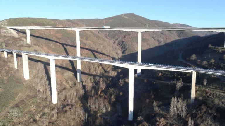 Imagen noticia: Viaducto de Ruitelán (en primer término) - Ministerio de Fomento.